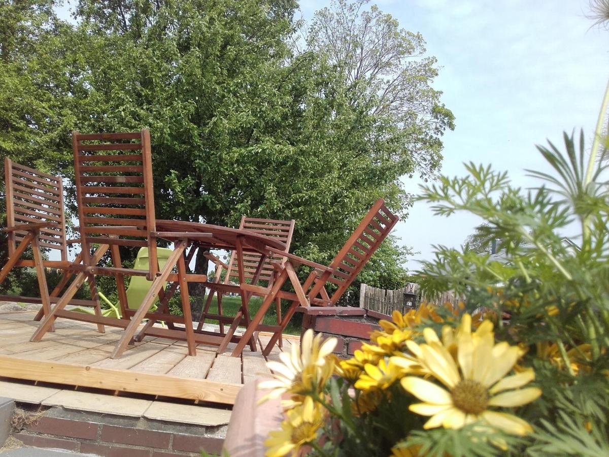 Peanuts Hostel & Meer Surendorf Exterior photo