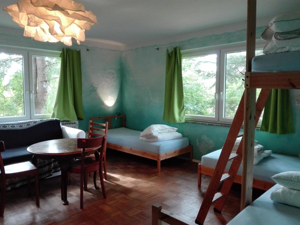 Peanuts Hostel & Meer Surendorf Exterior photo