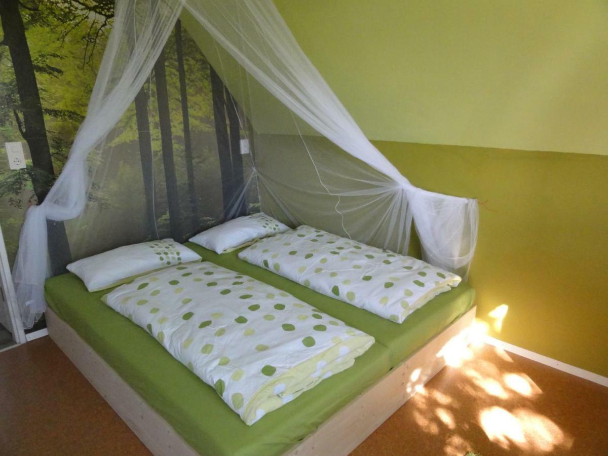 Peanuts Hostel & Meer Surendorf Exterior photo